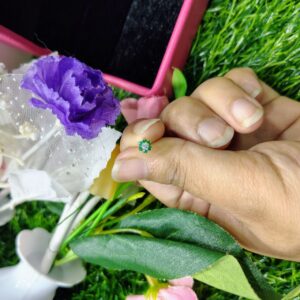 Premium quality Fashionable Classic Design Follower  Shape Imieation Gold Polish Nose Pin For Women